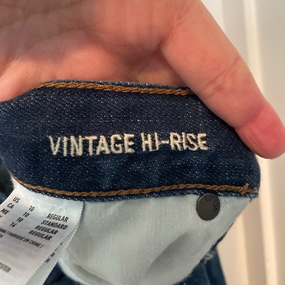 American Eagle High Rise Vintage Button Fly Distressed Jeans - Picture 5 of 6